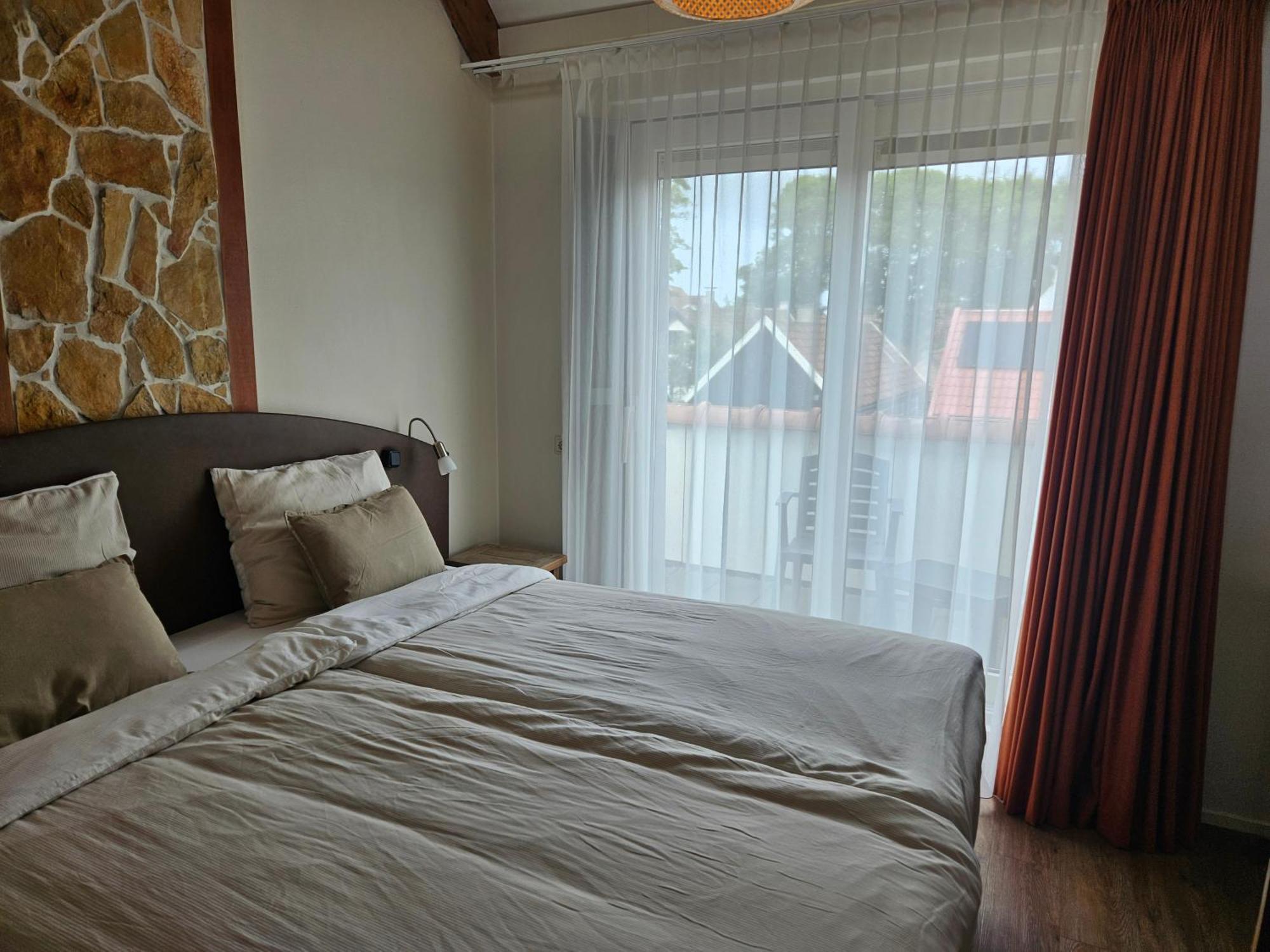 Hotel Dolores Ameland ネス エクステリア 写真
