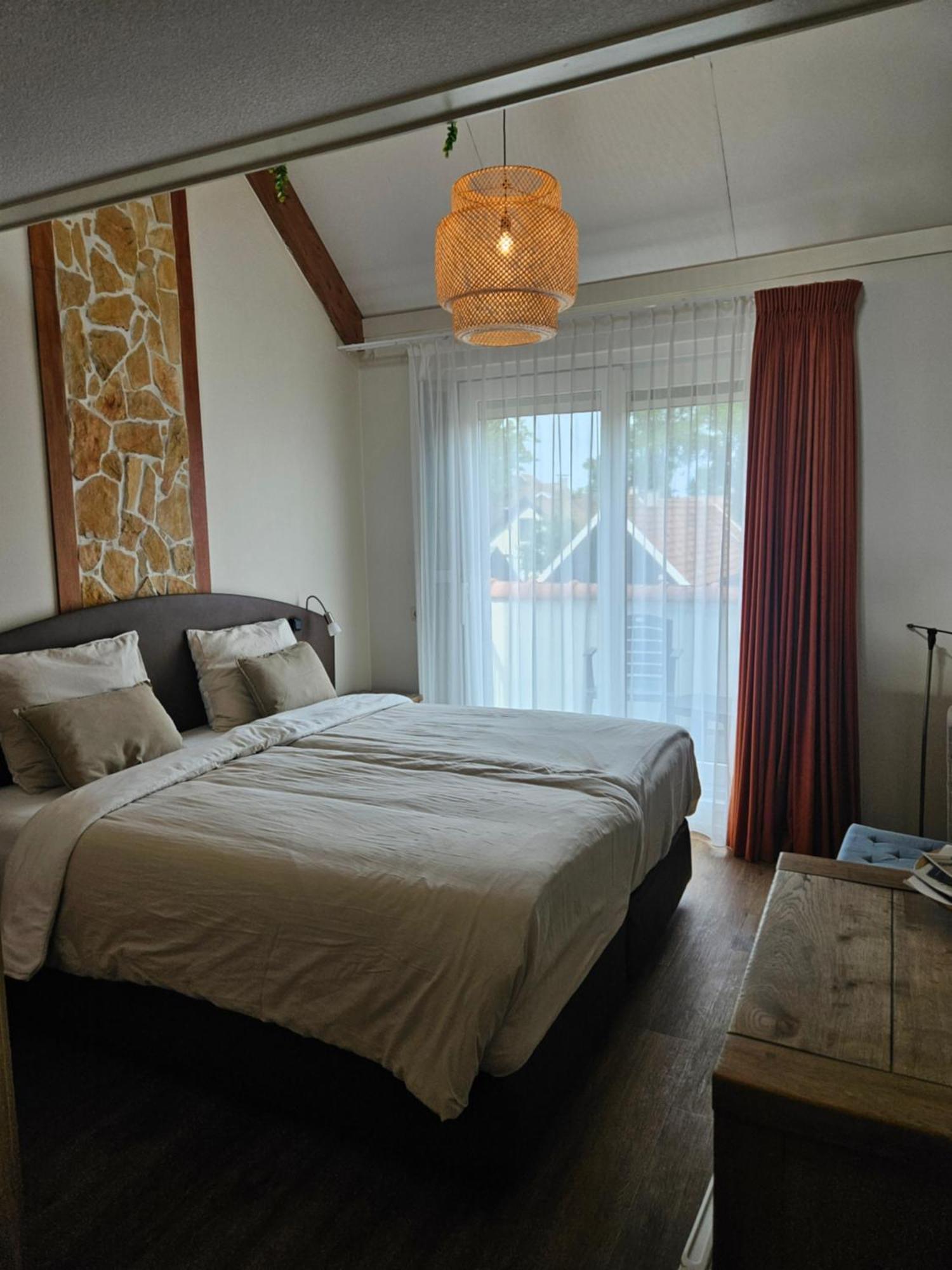 Hotel Dolores Ameland ネス エクステリア 写真