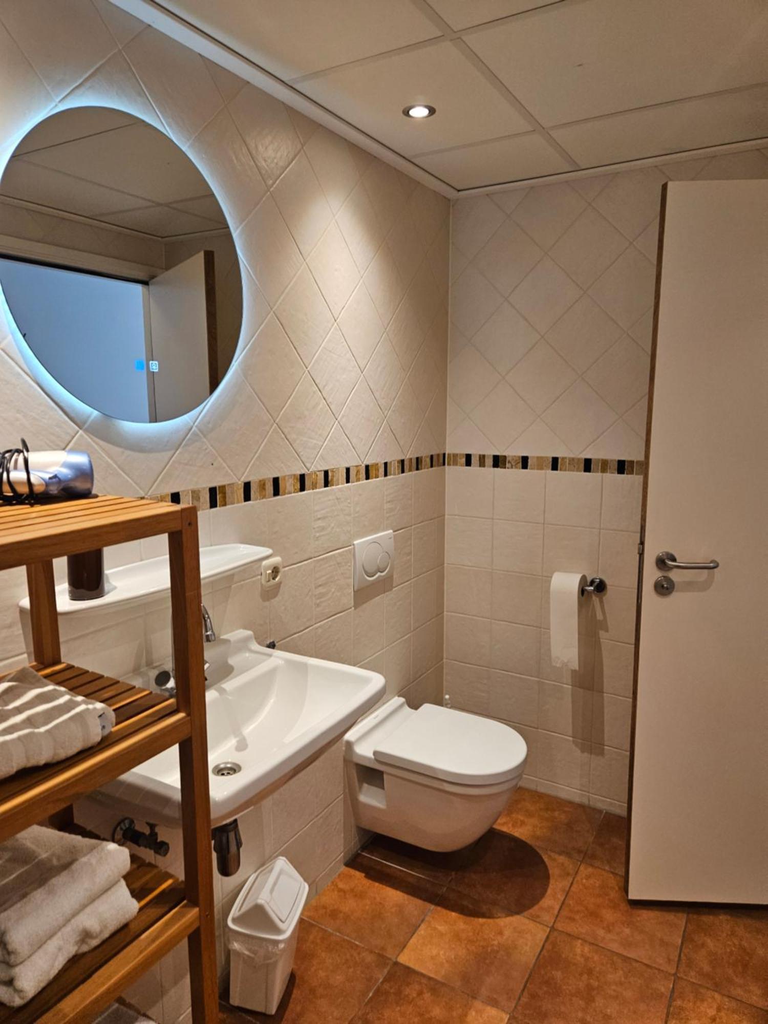 Hotel Dolores Ameland ネス エクステリア 写真