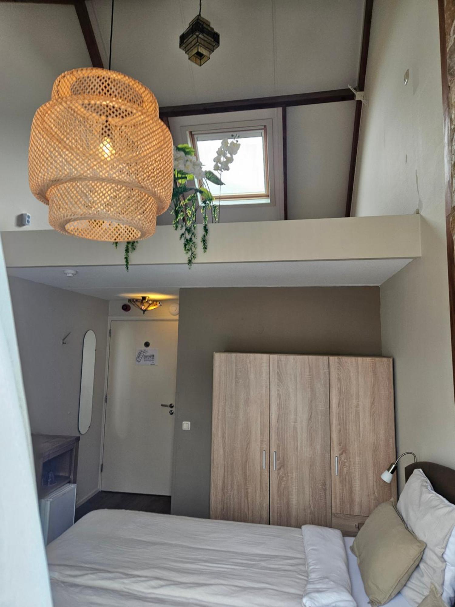 Hotel Dolores Ameland ネス エクステリア 写真