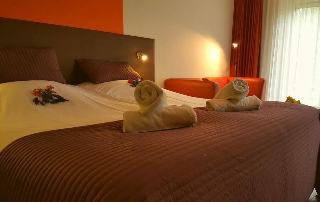 Hotel Dolores Ameland ネス エクステリア 写真